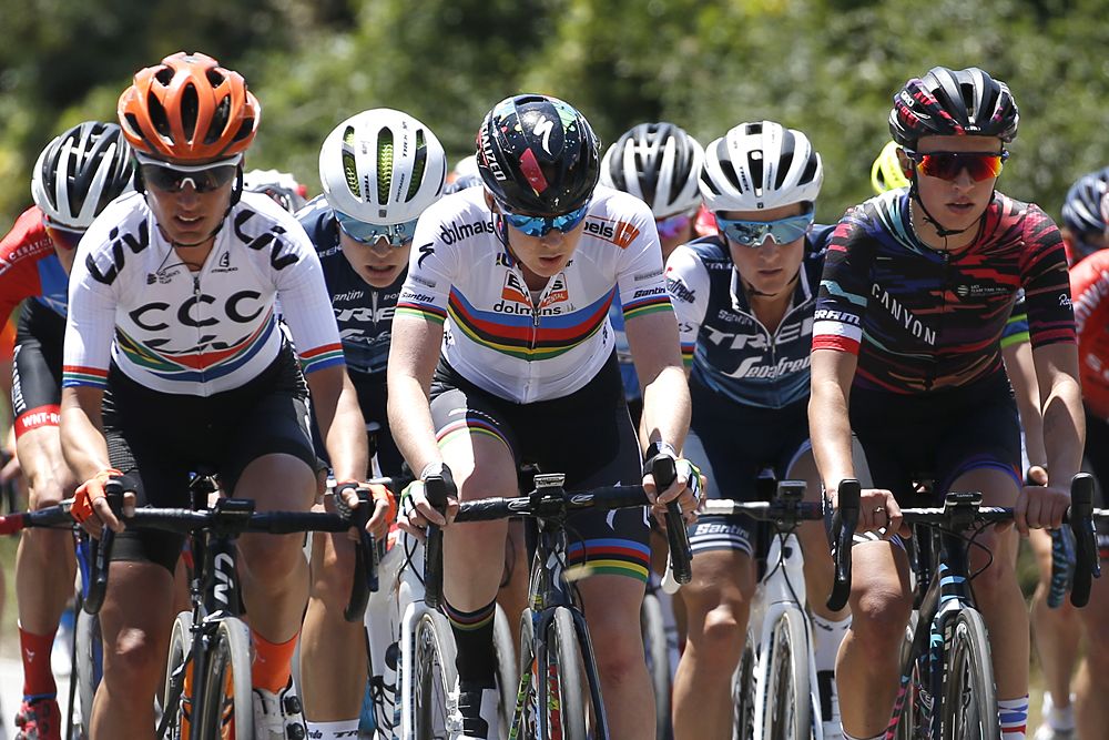 Ashleigh Moolman-Pasio (CCC-Liv), Anna van der Breggen (Boels Dolmans) and Kasia Niewiadoma (Canyon-SRAM)