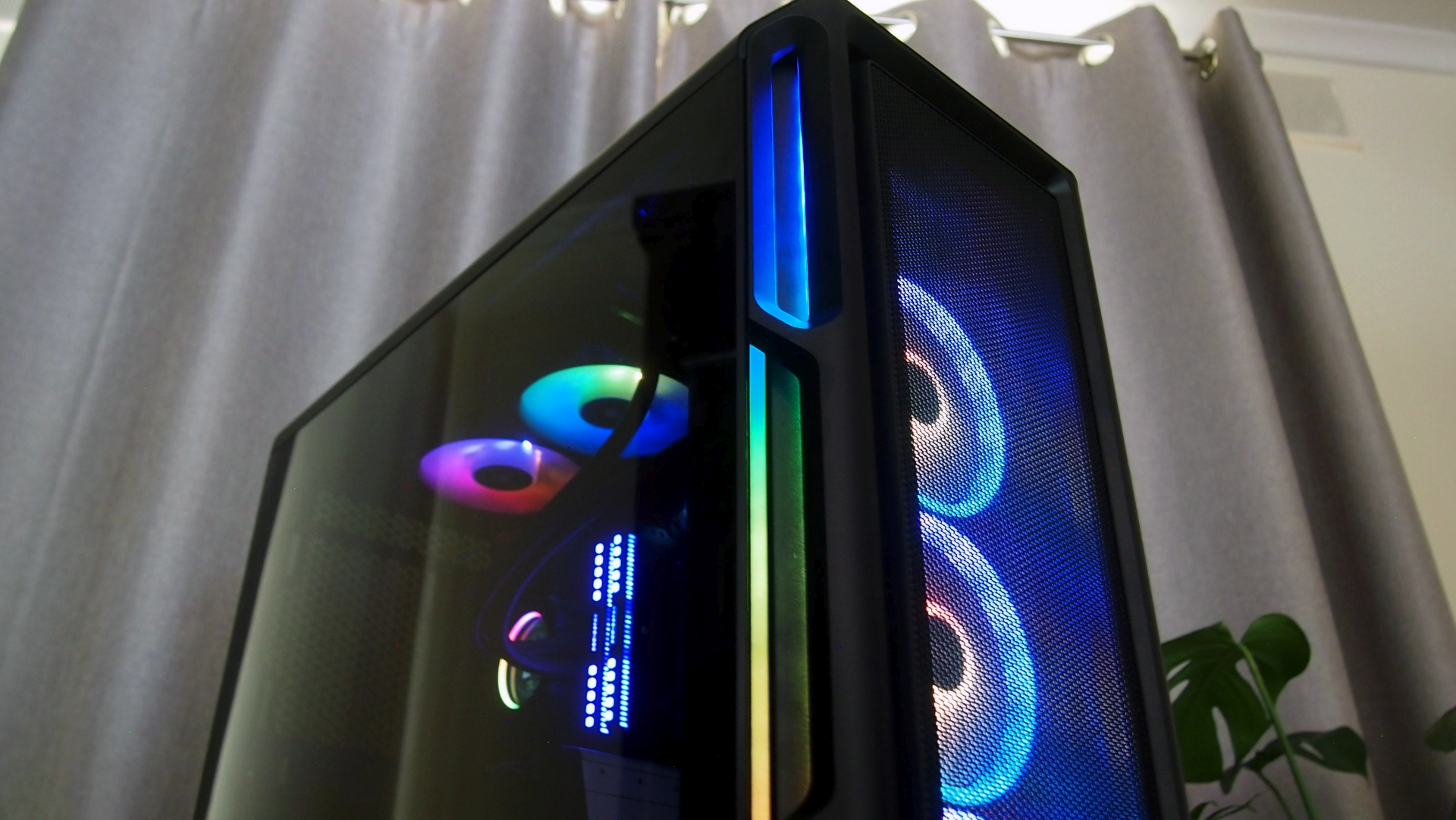 Corsair iCue 5000T RGB tower case