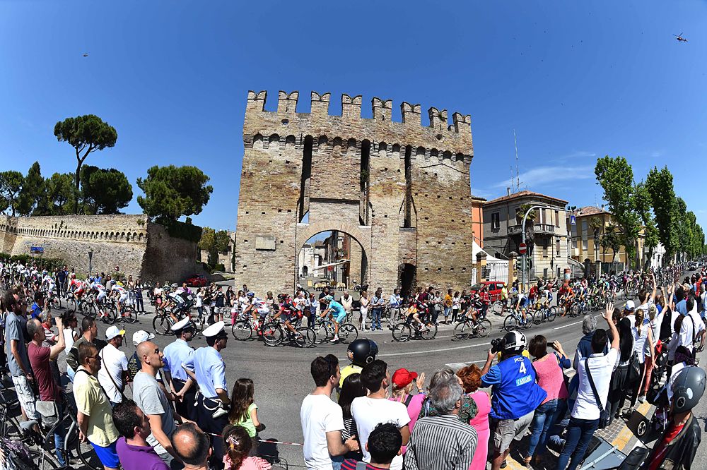 Giro d'Italia stage 10 fans are out on course to watch the riders