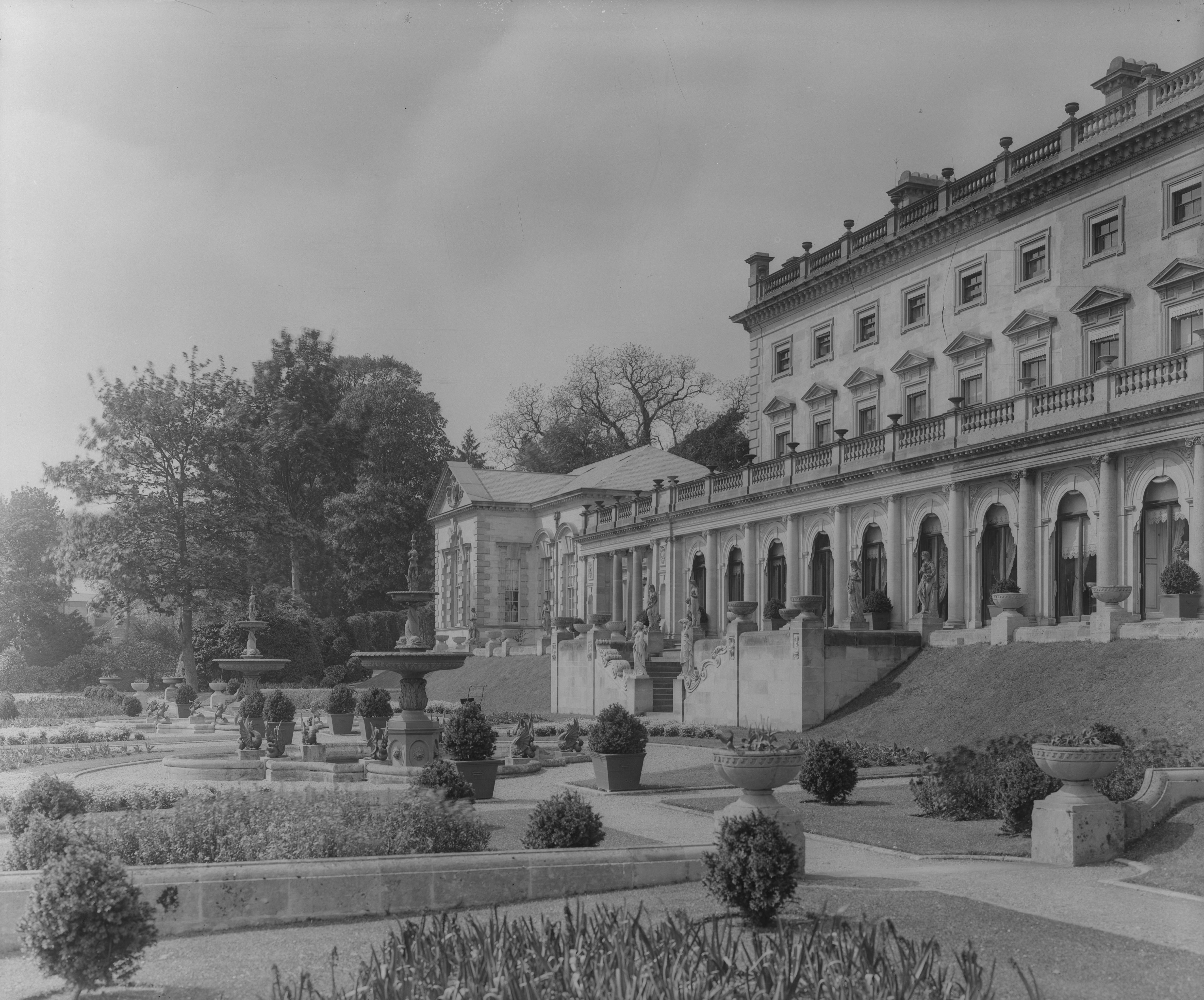 Cowley Manor&amp;rsquo;s south front with the formal terraces in their full, Victorian-style glory.