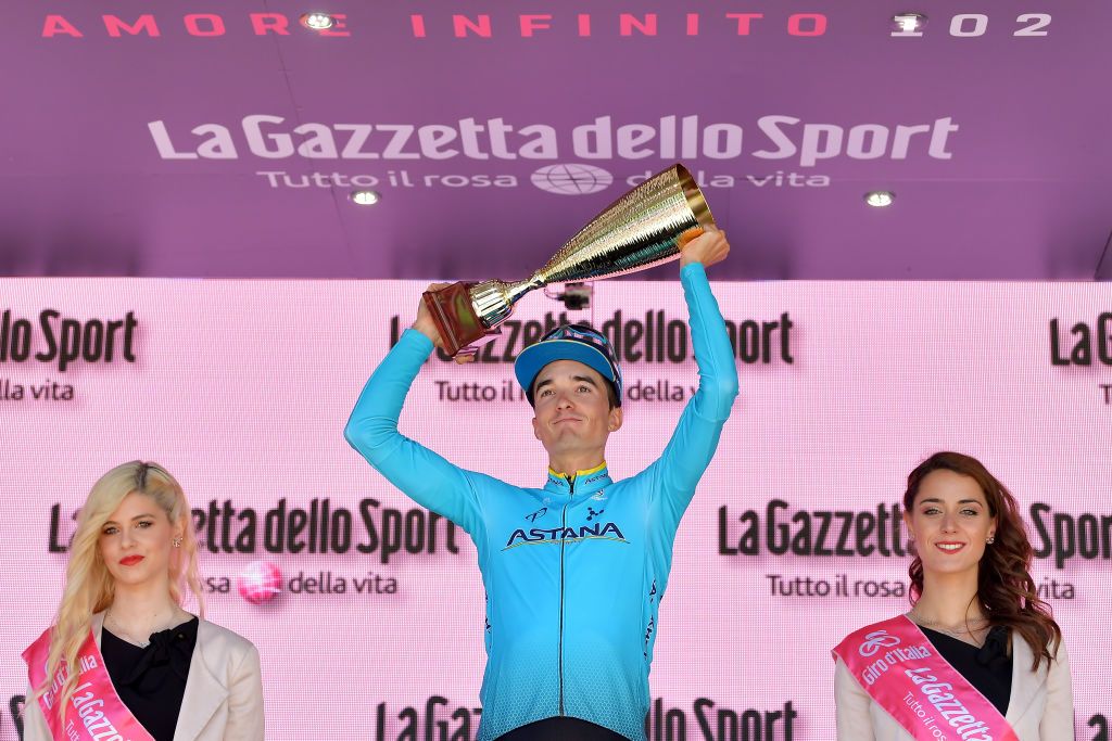 Pello Bilbao takes the stage trophy