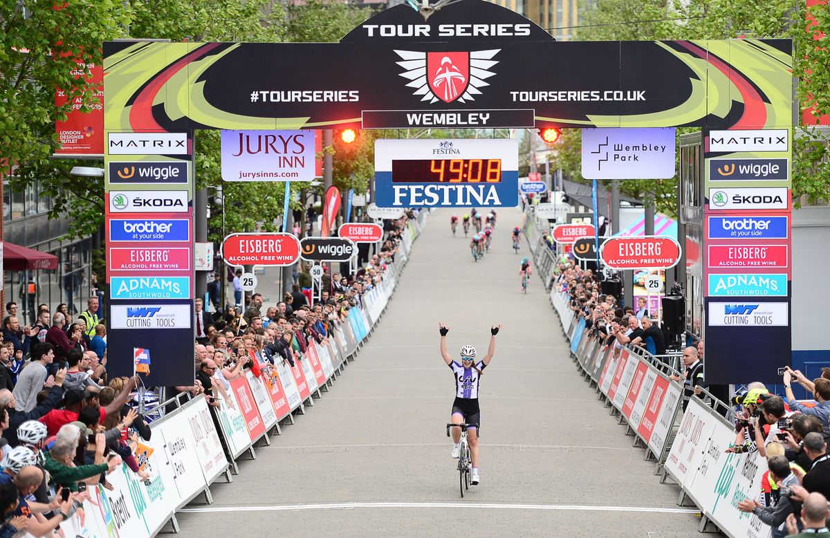 Jess Robert Tour Series Wembley Park 2017