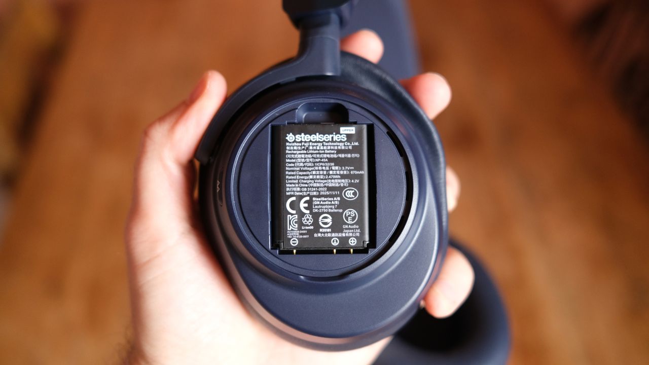 SteelSeries Arctis Nova Pro Omni