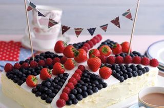 Union jack jubilee cake