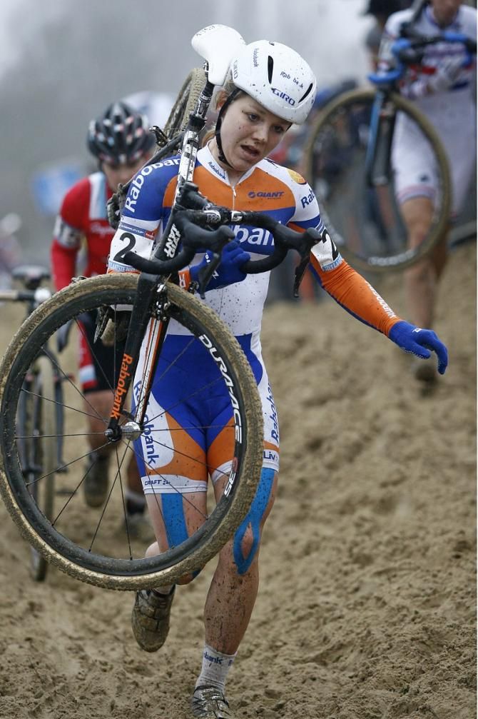Sanne van Paassen (Rabobank Women Team) had a disappointing 6th place finish in Koksijde.