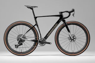 Гравийный гоночный велосипед Cannondale SuperX 2025