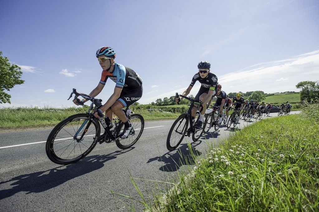 Fresh looking riders during the early stages