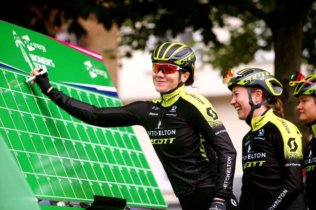 Sarah Roy signs on at the start