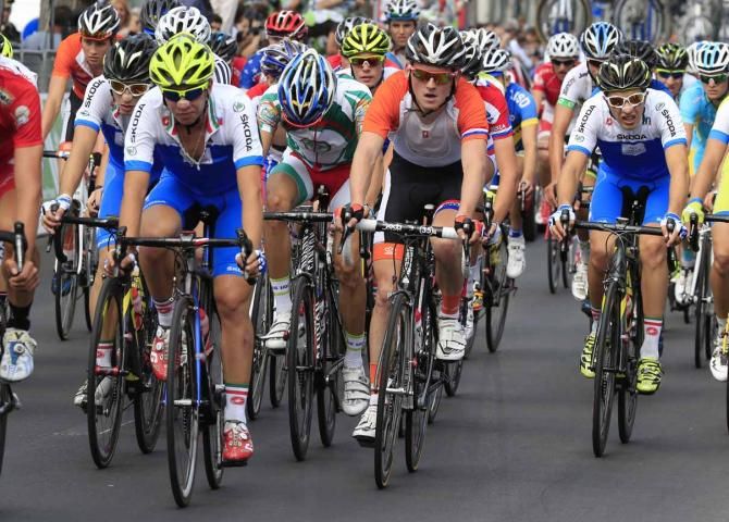 Mathieu van der Poel (Netherlands) sizes up the opposition at the junior men's road race at the Worlds.