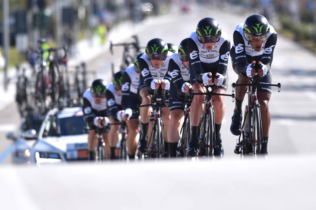 Dimension Data in the team time trial in Tirreno-Adriatico