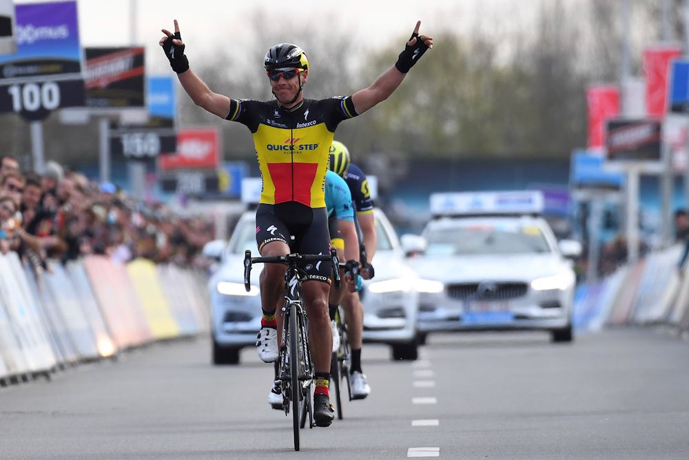 Philippe Gilbert takes second in Dwars door Vlaanderen