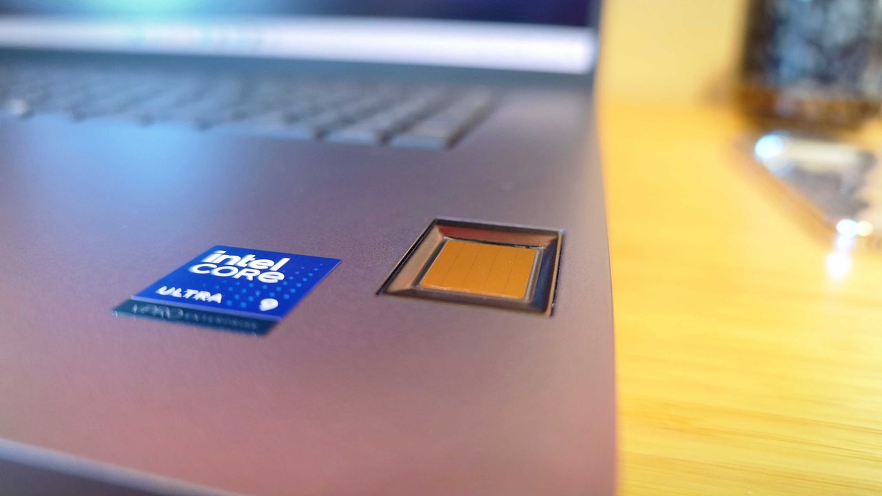 A Dell Pro Max 18 Plus laptop on a wooden desk