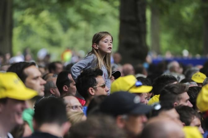 This girl had a great view from where she was.