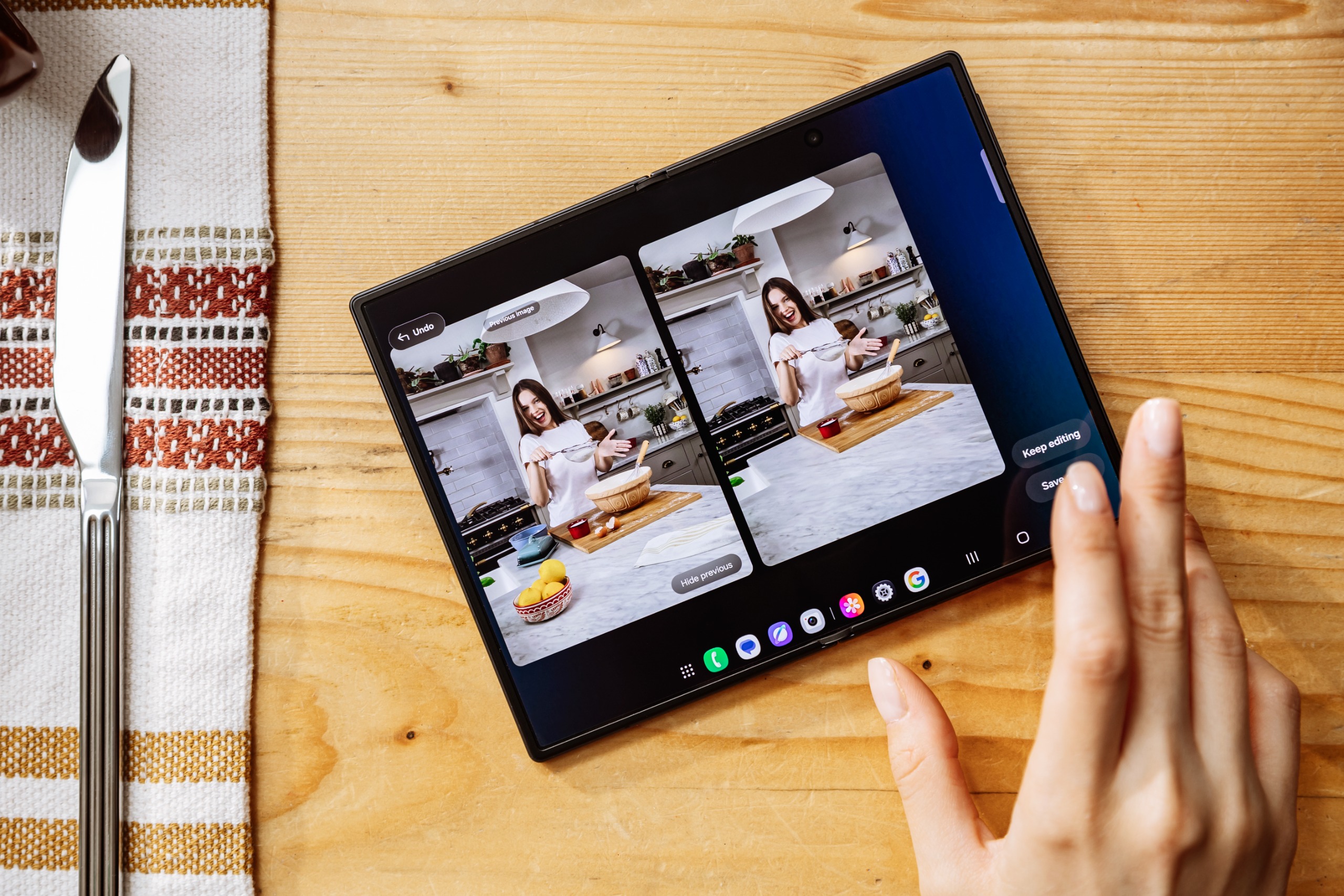 Samsung Galaxy Z Fold8 in use