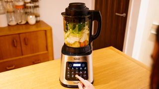 Testing the soup making function on the Tefal Perfectmix Cook Blender