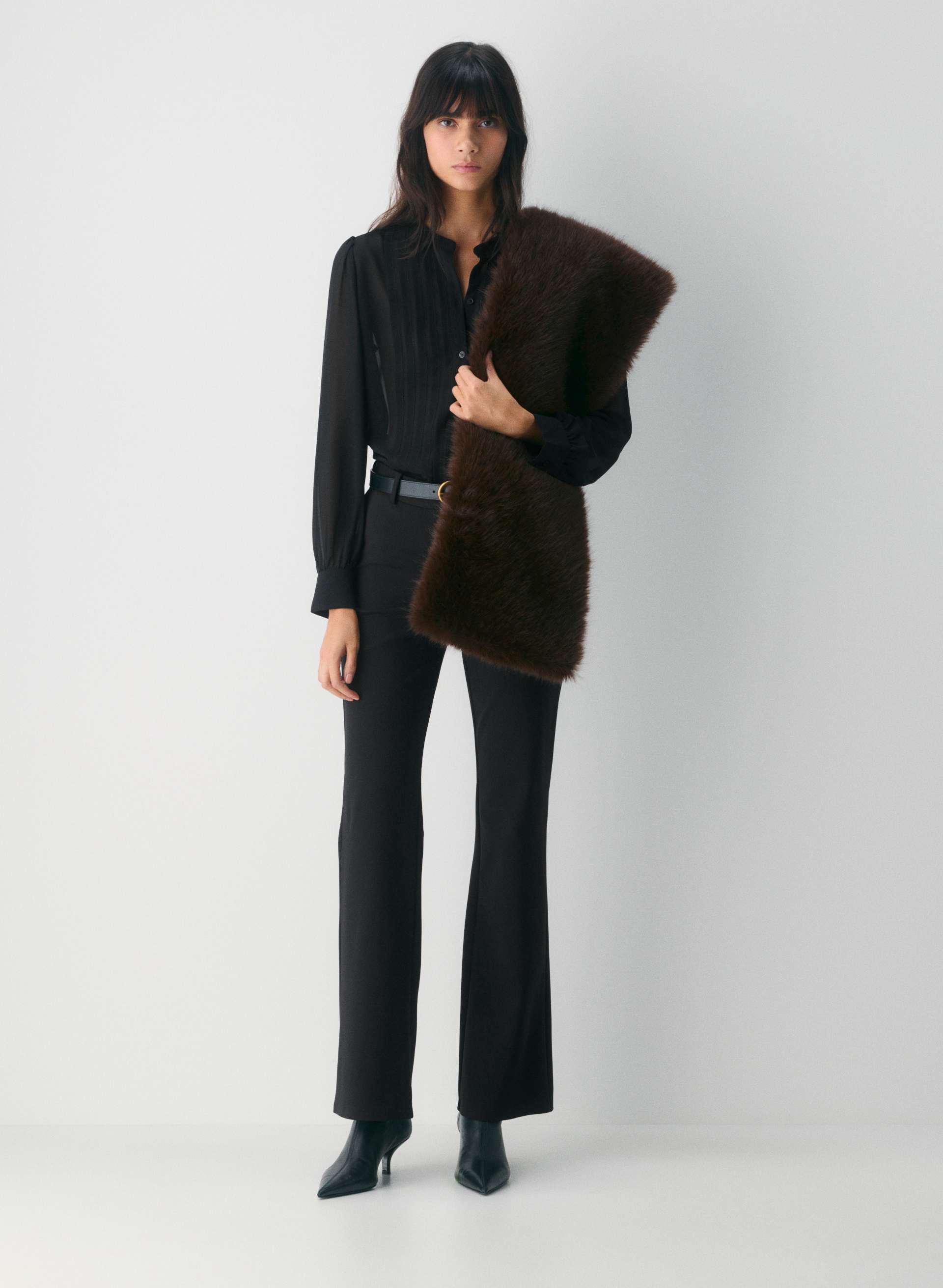 aritzia, Angel Scarf