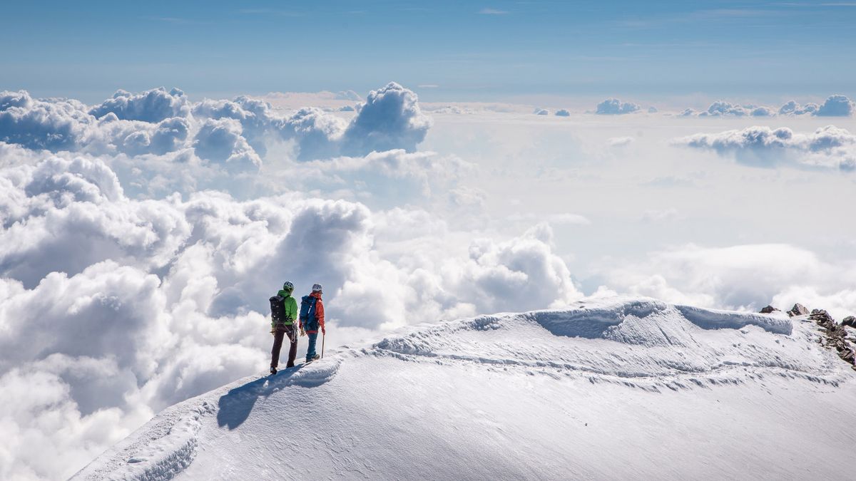 compass bubbles: mountaineers high in the Alps