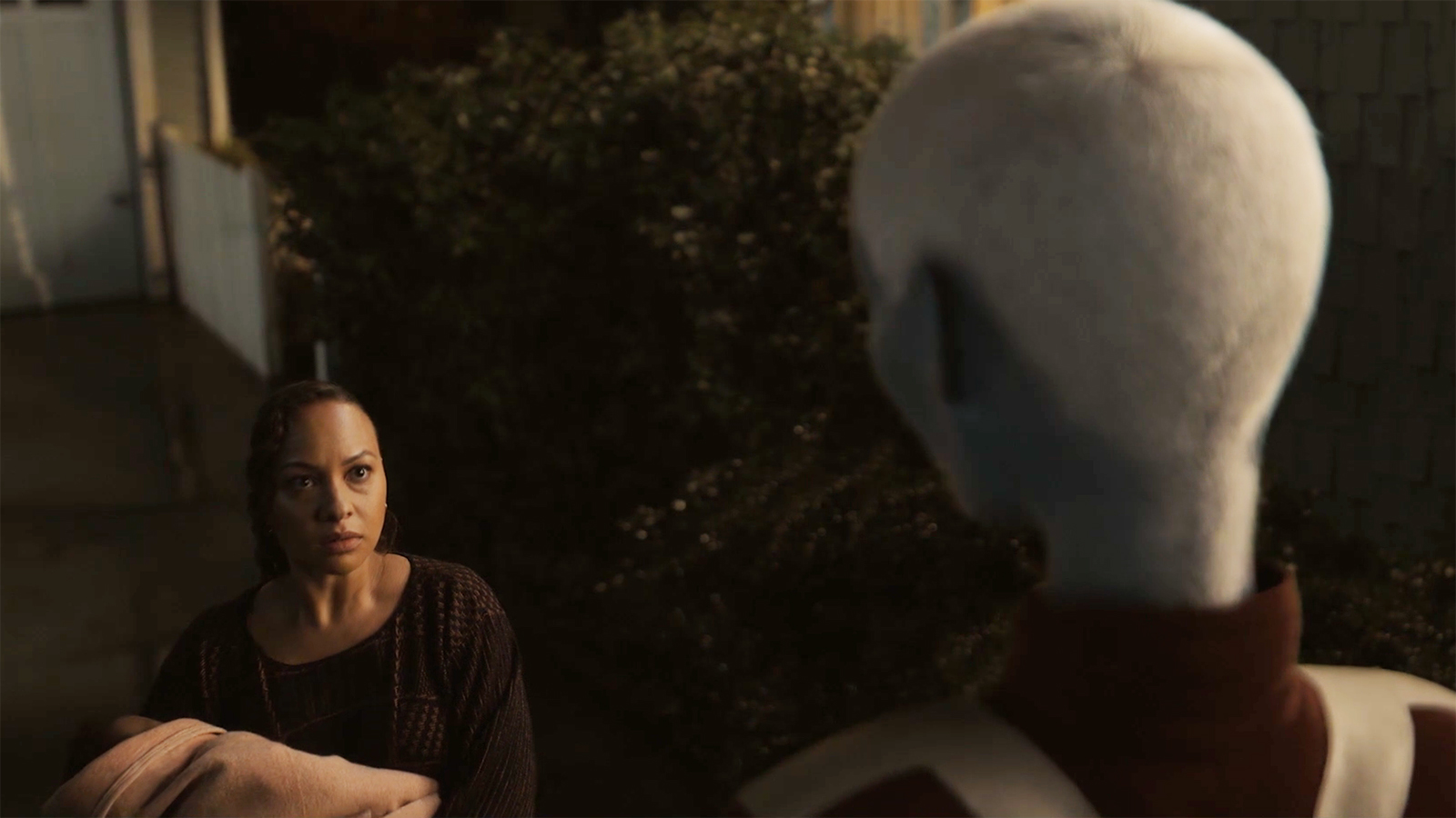 Lianna showing Bernadette her true Guardians of the Universe form in Lanterns episode 3