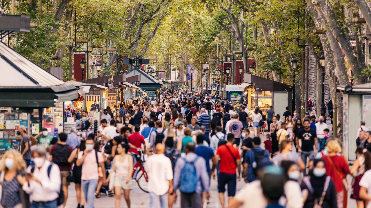 Tourists on La Rambla, Barcelona