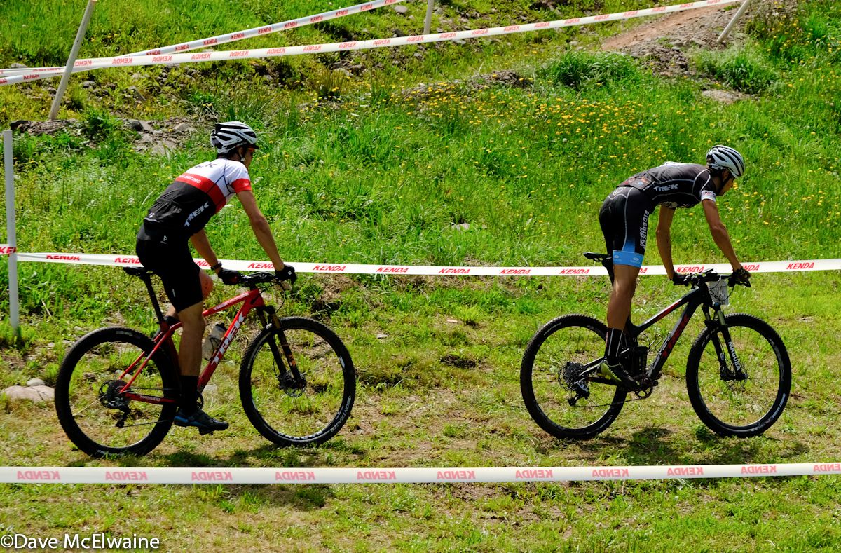 Payson McElveen (Ridebiker) leading Nic Beechan on a small descent