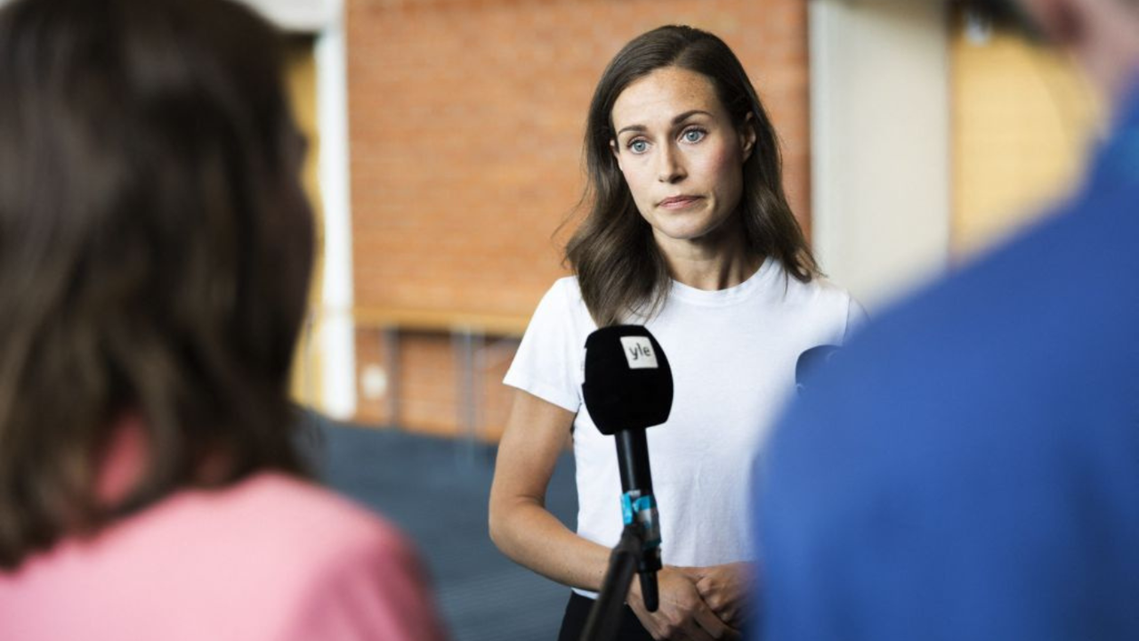 Sanna Marin speaks to reporters