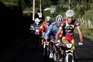 Men's leader Paolo Montoya at the front