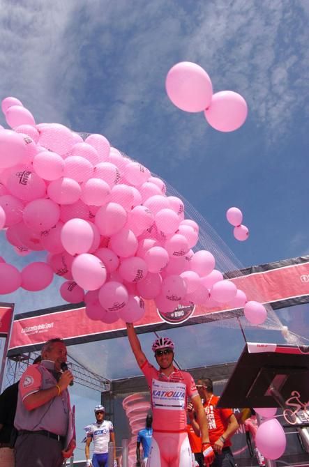 Luca Paolini signs in for stage 7