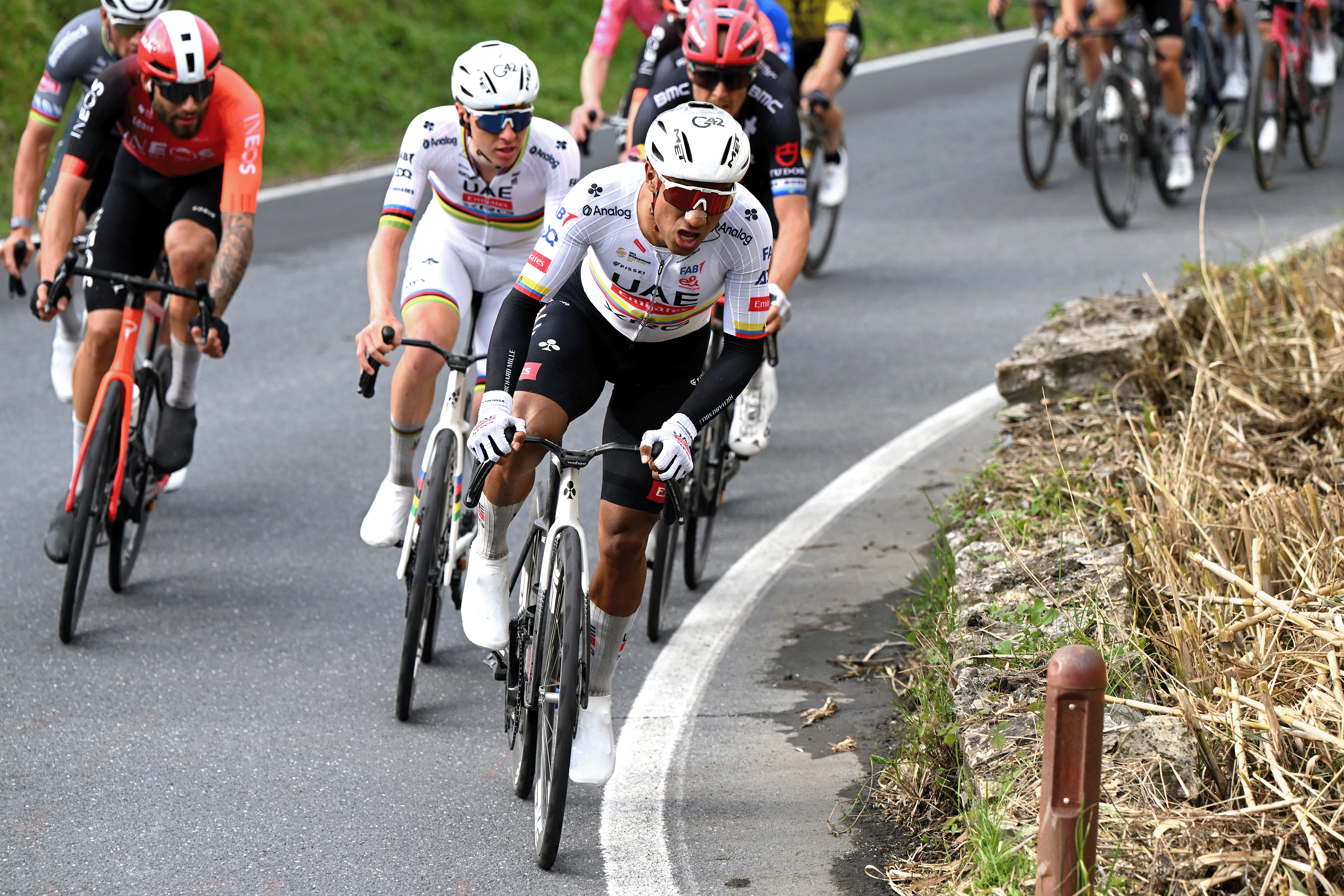 SANREMO, ITALY - MARCH 22: (L-R) Tadej Pogacar of Slovenia and Jhonatan Narvaez of Ecuador and Team UAE Team Emirates compete during the 116th Milano-Sanremo 2025 a 289km one day race from Pavia to Sanremo / #UCIWT / on March 22, 2025 in Sanremo, Italy. (Photo by Dario Belingheri/Getty Images)