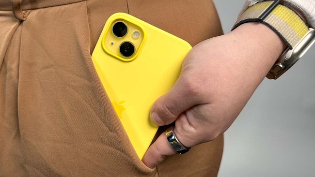 iphone 13 lens correction on or off