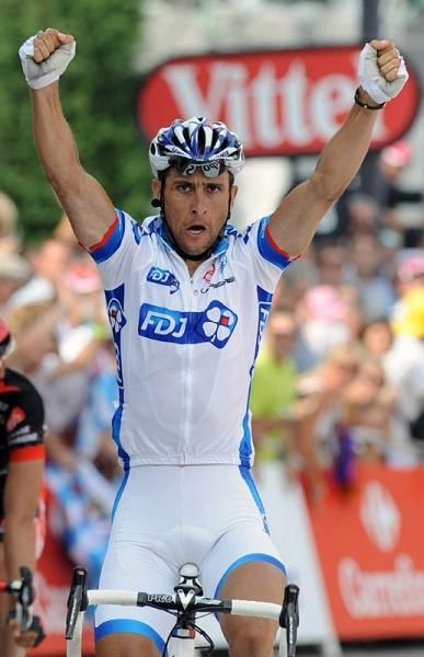 Sandy Casar (Fran&ccedil;aise des Jeux) bested his breakaway companions in Saint-Jean-de-Maurienne to win the Tour's ninth stage.