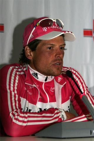 A satisfied Jan Ullrich speaks to the press after his Tour de Suisse win