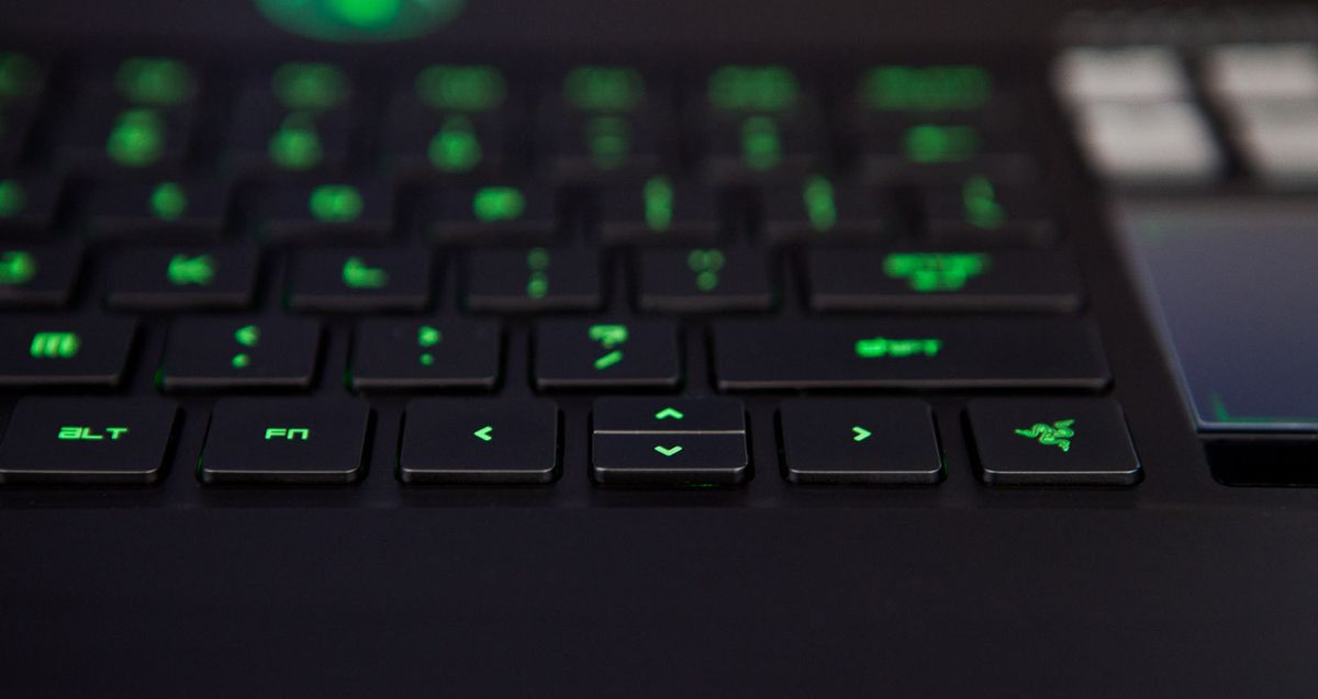 SwitchBlade UI And Keyboard - Razer's Second-Generation Blade Notebook ...