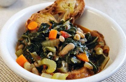 Italian cabbage and white bean stew