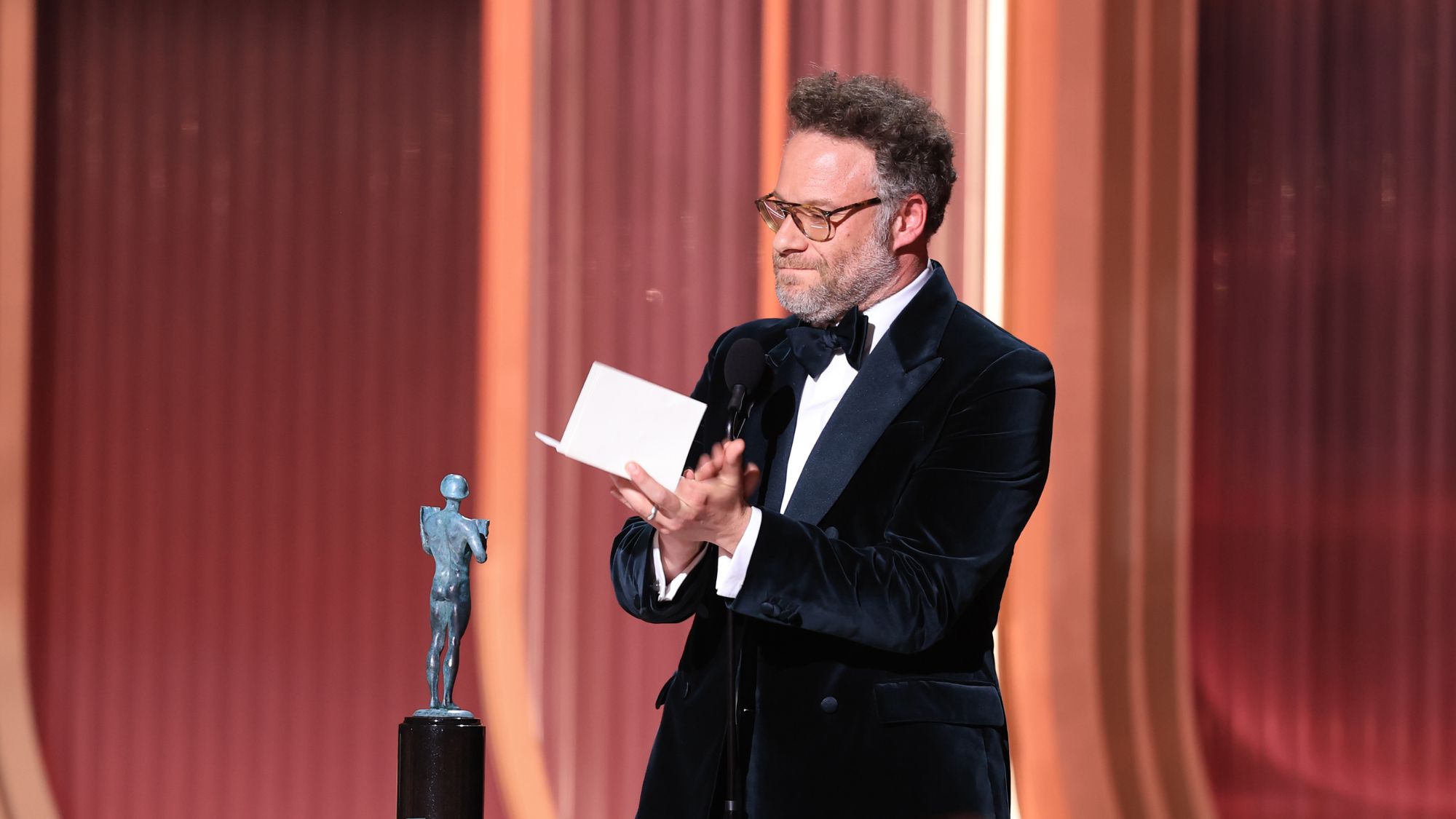 Seth Rogen's Tearful SAG Tribute to O’Hara Goes Viral