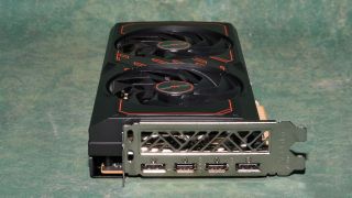 AMD Radeon RX 7600 XT Sapphire Pulse card photos and unboxing