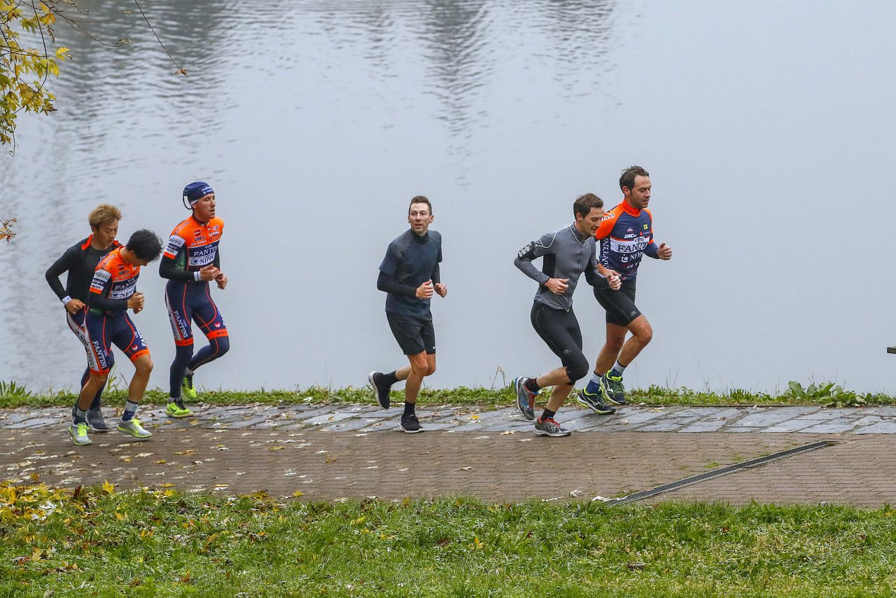 The Nippo-Vini Fantini team go running in their cycling kit