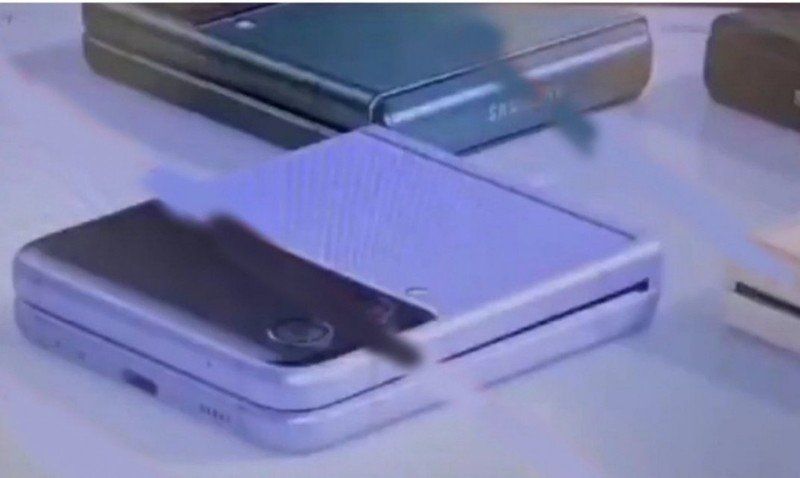 Galaxy Z Flip 3 Leak