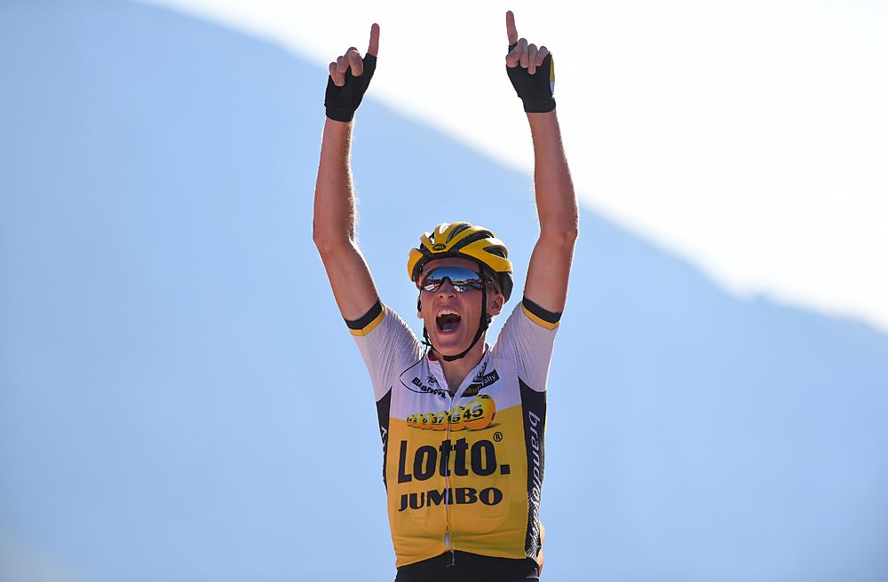Robert Gesink (LottoNL-Jumbo) win queen stage 14 at Vuelta a Espana