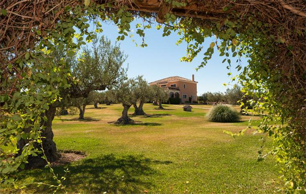 equestrian properties in spain