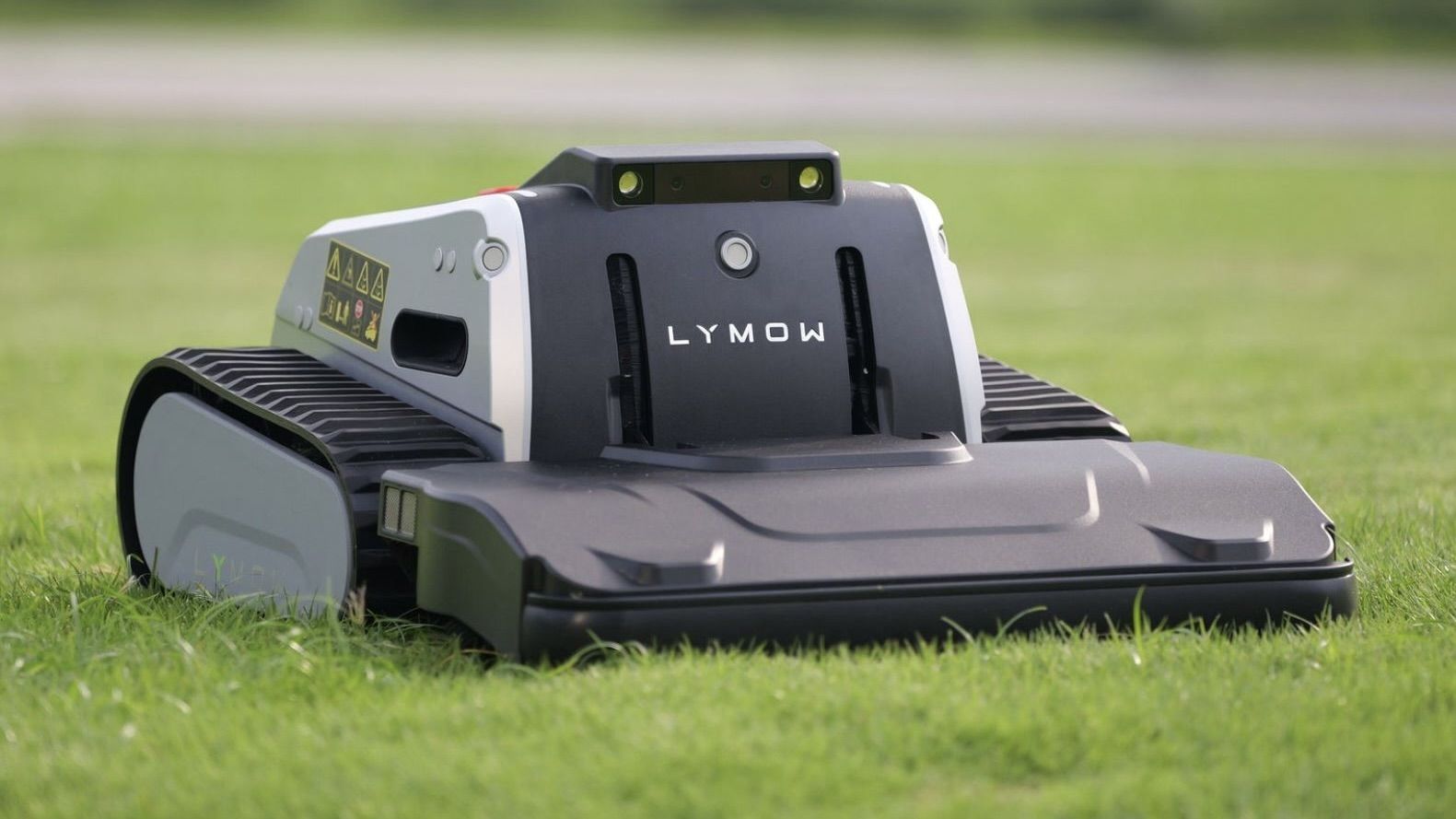This robot lawn mower handles slopes like you’ve never seen before | T3