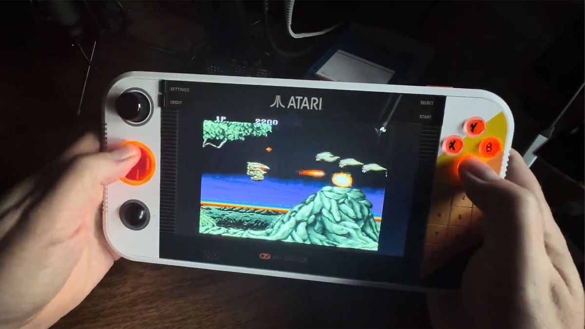 MyArcade Atari Gamestation Go gaming