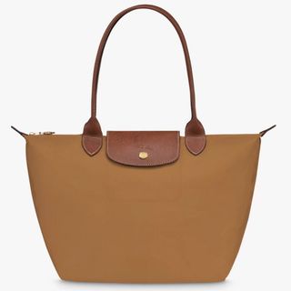 Kate Middleton has worn this bag since 2005 and we love it s classic design and affordable price Woman Home