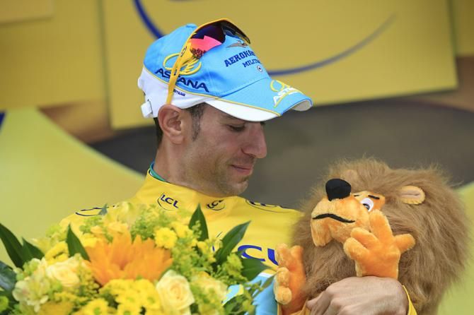Vincenzo Nibali (Astana) gets another lion after stage 4