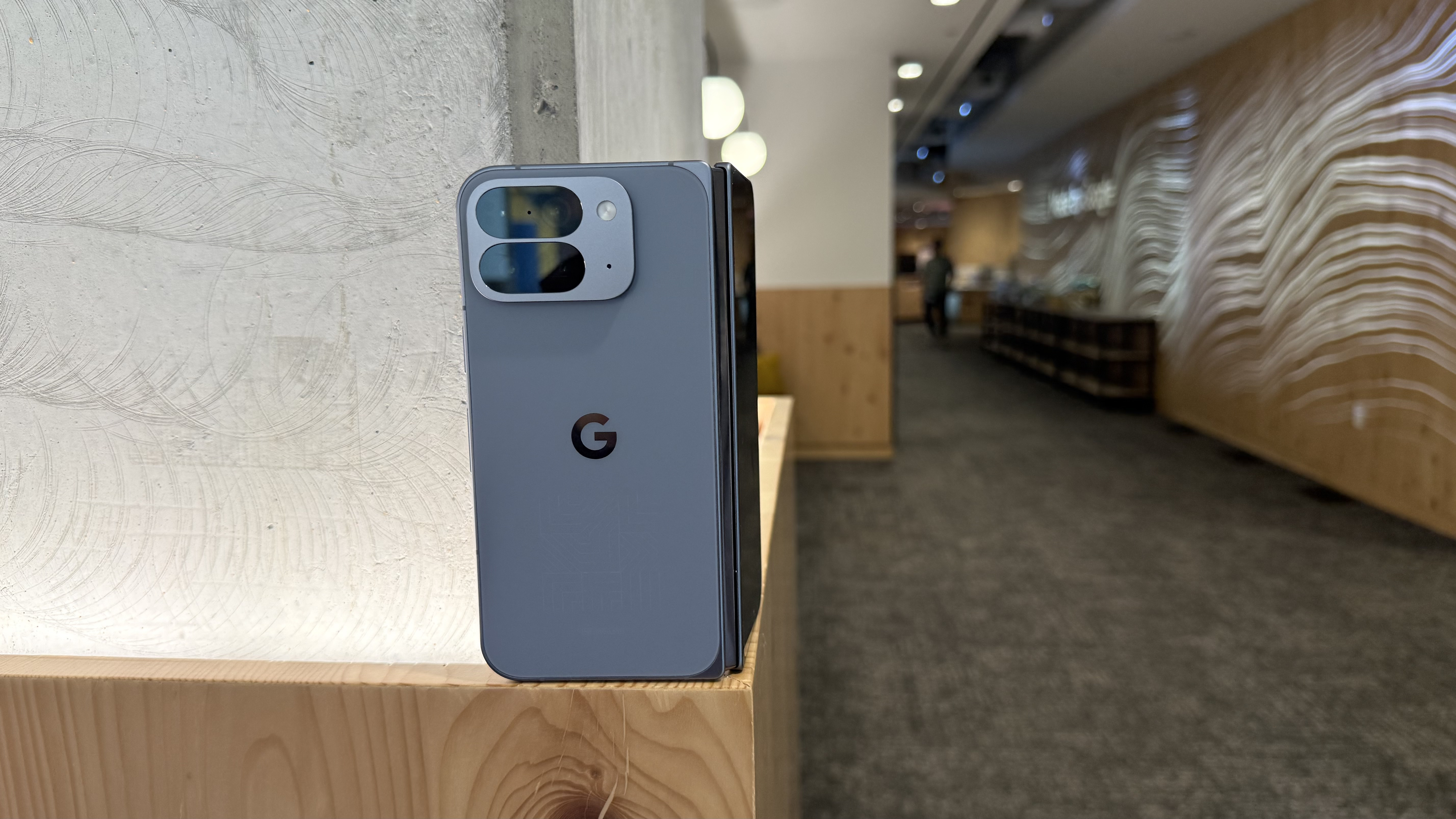 Pixel 10 Pro Fold in all its glory (Moonstone)