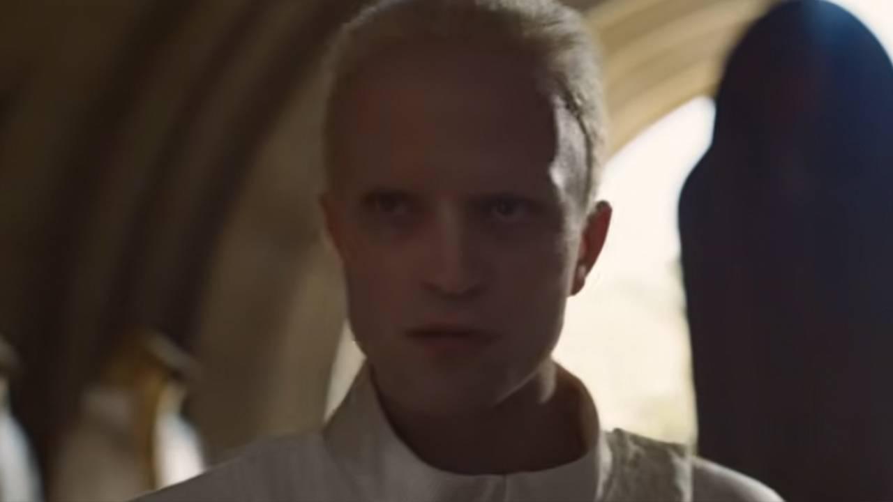 Robert Pattison with blonde hair in Dune Part 3