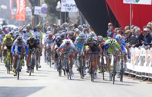 Elia Viviani (Liquigas - Cannondale) leads the dash to the finish