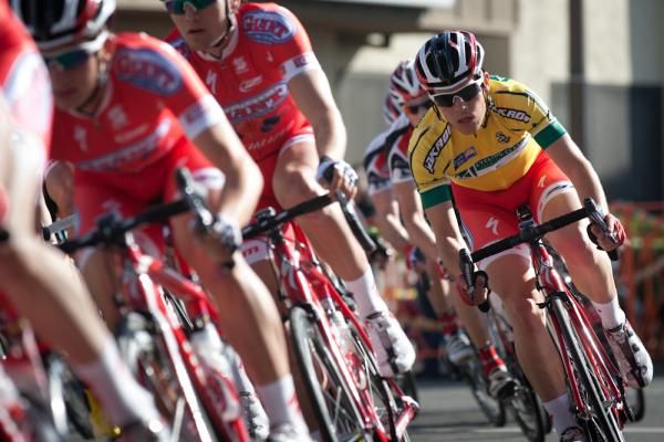 Evan Huffman (Cal Giant-Specialized) stays sheltered behind his team. Huffman would get caught behind a crash with two laps to go and lose contact and time from the lead group.