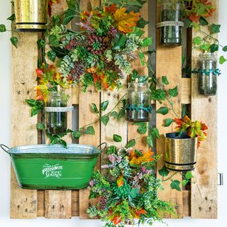 kitchen wooden pallet shelf with hanging greenery