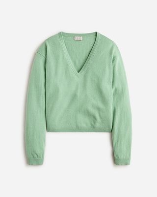 Cashmere Relaxed Cropped V-Neck Sweater