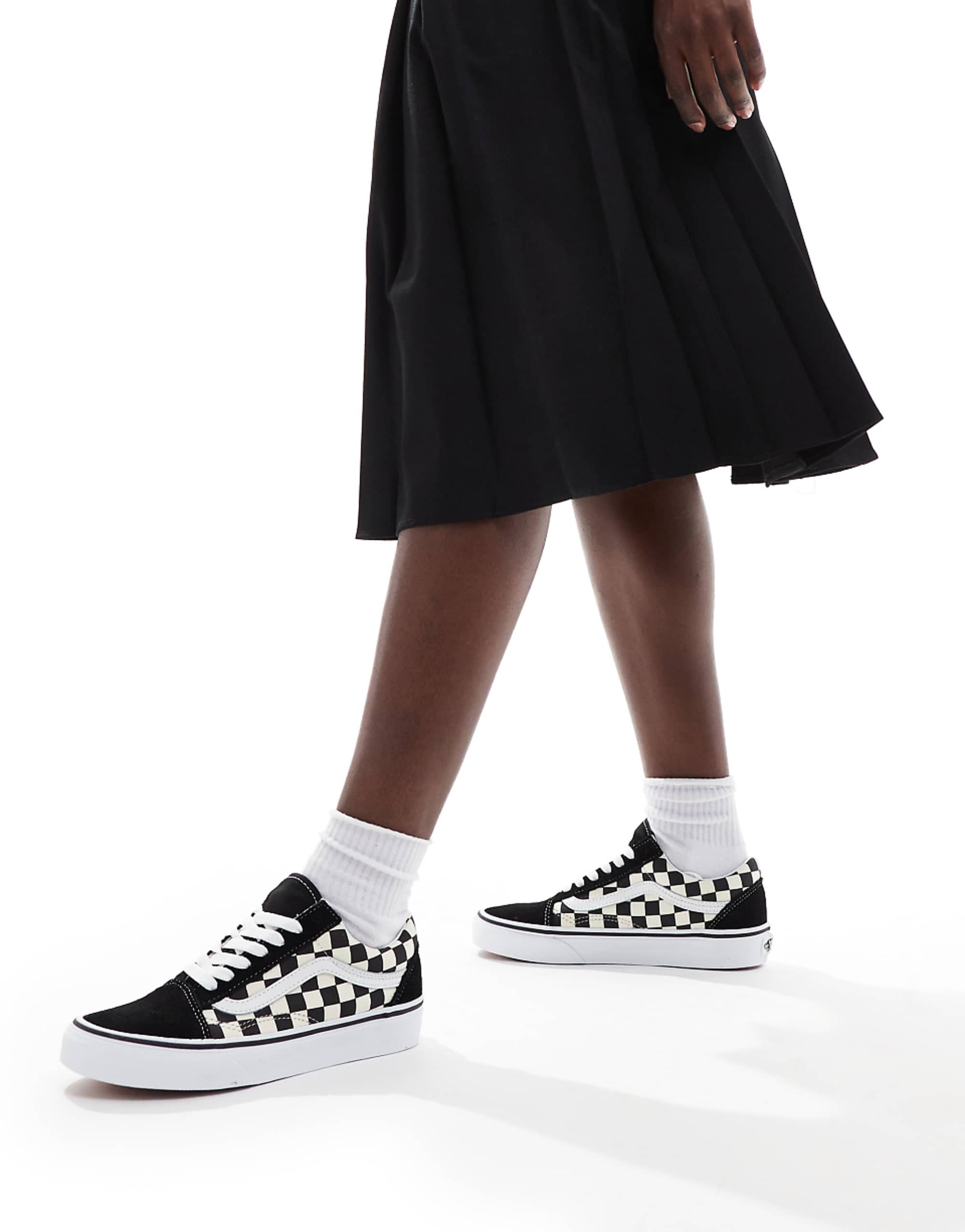 Vans Old Skool Checkerboard Trainers in White and Black